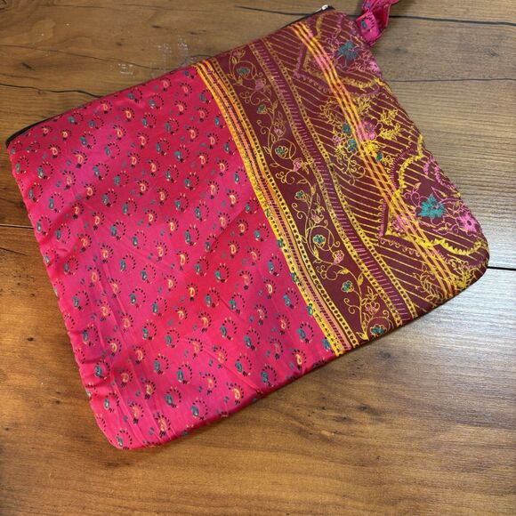 Cosmosyr Recycled Silk Wristlet Necessaire Bag Clutch Vintage Style Pink - Picture 5 of 9